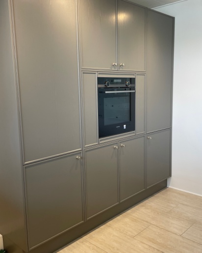 Notes gold & New Tradition køkken fra Svane Køkkenet