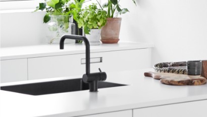 Armatur fra Vola i sort