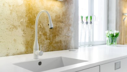 Armatur fra Neerskov i hvid