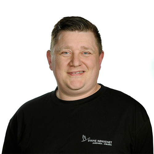 Mads E. Pedersen  property=